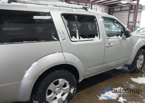 2012 Nissan Pathfinder S z USA, uszkodzony, nr VIN 5N1AR1NB1CC618498